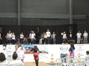 Grupo Pense, Dance e Balance no 2º Dia de Ação Social do IFC Fraiburgo