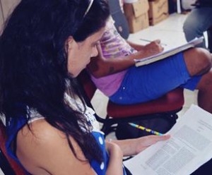 Jovens da PJR-PJMP estudando (2)