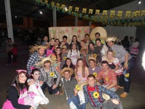 Grupo de dança e teatro QUADRILHA DA FRONTEIRA4